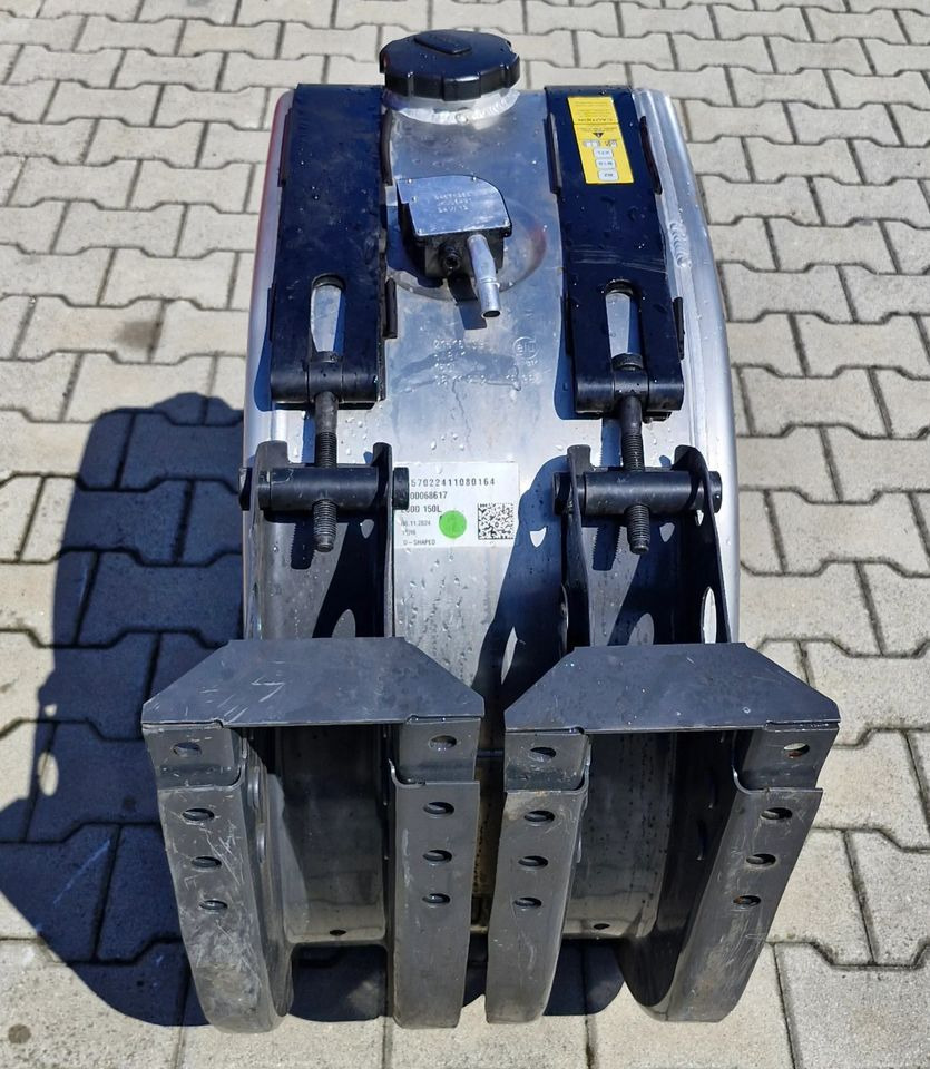 VOLVO FH4 RENAULT GAMA T ZBIORNIK PALIWA 150L NOWY - Резервоар за съхранение: снимка 4 VOLVO FH4 RENAULT GAMA T ZBIORNIK PALIWA 150L NOWY - Резервоар за съхранение: снимка 4