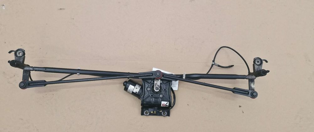 VOLVO FH5 MECHANIZM WYCIERACZEK - Каросерия и екстериор: снимка 1 VOLVO FH5 MECHANIZM WYCIERACZEK - Каросерия и екстериор: снимка 1