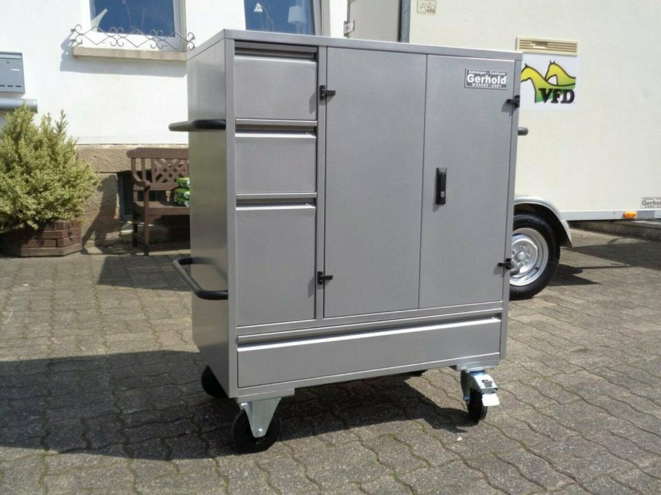 Anhänger Sattelschrank, fahrbar, abschließbar - Инструмент/ Оборудване: снимка 1 Anhänger Sattelschrank, fahrbar, abschließbar - Инструмент/ Оборудване: снимка 1