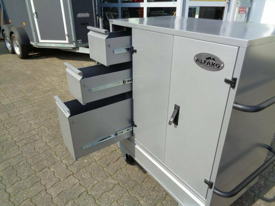 Anhänger Sattelschrank, fahrbar, abschließbar - Инструмент/ Оборудване: снимка 5 Anhänger Sattelschrank, fahrbar, abschließbar - Инструмент/ Оборудване: снимка 5