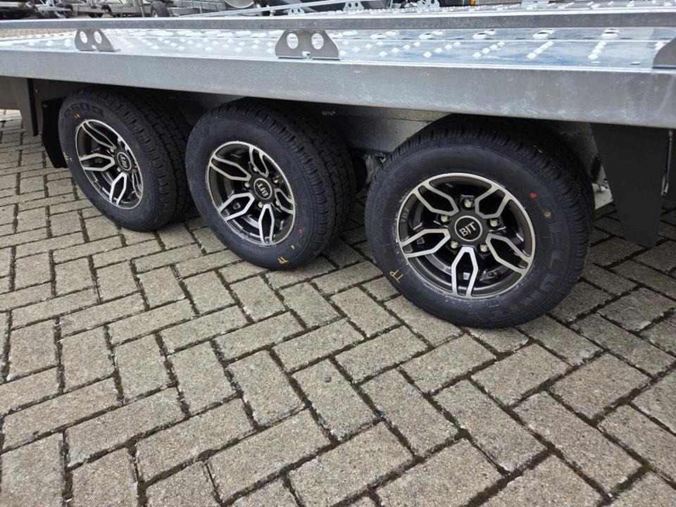 Автовоз ремарке Autotransporter Anhänger Brian James T Transporter - 231-5522-35: снимка 15
