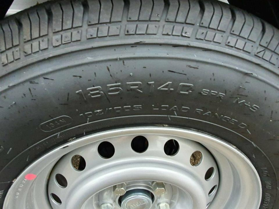 Ремарке за кола Böckmann PKW-Anhänger 1500 kg, 100 km/h L2510x1500 mm: снимка 9 Ремарке за кола Böckmann PKW-Anhänger 1500 kg, 100 km/h L2510x1500 mm: снимка 9