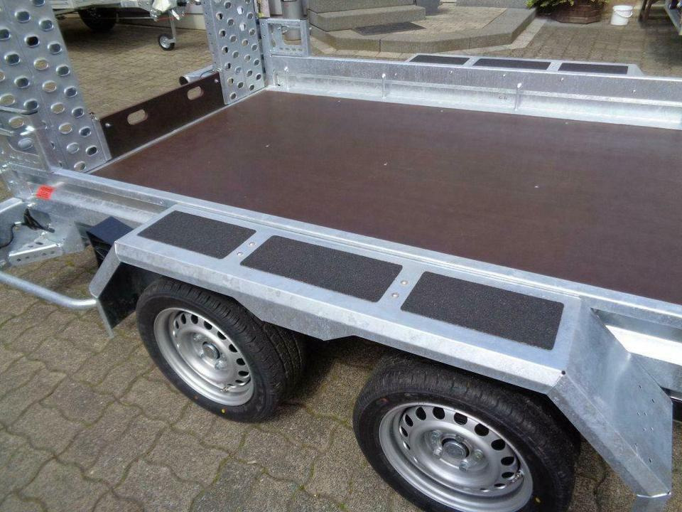 Böckmann, PKW-Anhänger, Baumaschinentransporter, 2,7 to. 100 km/h - Ремарке за строителна техника: снимка 5 Böckmann, PKW-Anhänger, Baumaschinentransporter, 2,7 to. 100 km/h - Ремарке за строителна техника: снимка 5