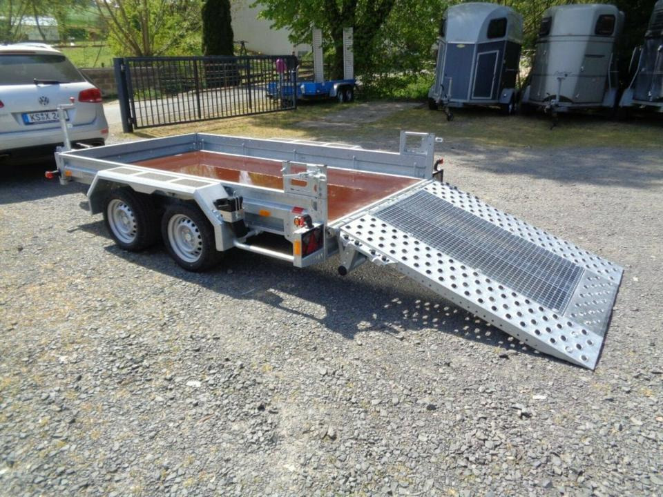 Böckmann PKW-Anhänger Baumaschinentransporter, 3,5 to. 100 km/h - Ремарке за строителна техника: снимка 5 Böckmann PKW-Anhänger Baumaschinentransporter, 3,5 to. 100 km/h - Ремарке за строителна техника: снимка 5