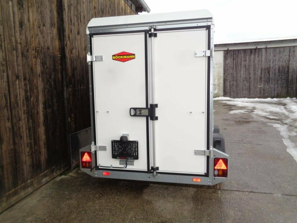 Böckmann PKW-Anhänger, KT3015/20 M-F, Koffer, 2,0 to. - Затворена каросерия ремарке: снимка 3 Böckmann PKW-Anhänger, KT3015/20 M-F, Koffer, 2,0 to. - Затворена каросерия ремарке: снимка 3