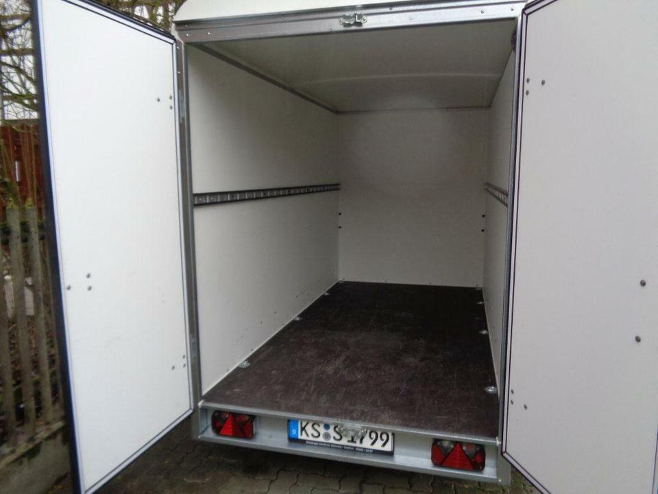 Böckmann PKW-Anhänger Koffer 2,0 to. Tandem, 100 km/h - Затворена каросерия ремарке: снимка 4 Böckmann PKW-Anhänger Koffer 2,0 to. Tandem, 100 km/h - Затворена каросерия ремарке: снимка 4