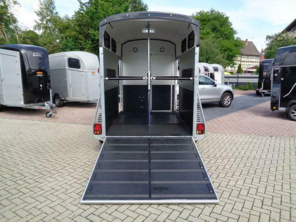 Böckmann Pferdeanhänger Big Portax WCF Videokamera - Ремарке за коне: снимка 4 Böckmann Pferdeanhänger Big Portax WCF Videokamera - Ремарке за коне: снимка 4