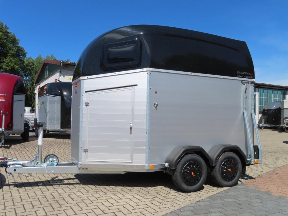 Böckmann Pferdeanhänger Champion Esprit Flügeltür Sattelkammer - Ремарке за коне: снимка 3 Böckmann Pferdeanhänger Champion Esprit Flügeltür Sattelkammer - Ремарке за коне: снимка 3