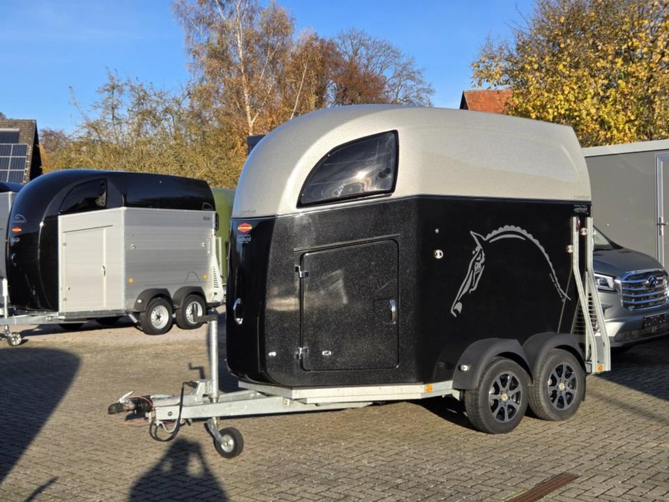 Böckmann Pferdeanhänger, Comfort, Alub. Sattelk. 100 km/h, top - Ремарке за коне: снимка 1 Böckmann Pferdeanhänger, Comfort, Alub. Sattelk. 100 km/h, top - Ремарке за коне: снимка 1