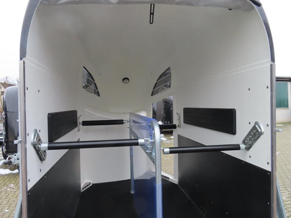 Ремарке за коне Böckmann Pferdeanhänger, NEU Comfort 23, Sattelkammer,ALUBODEN: снимка 13 Ремарке за коне Böckmann Pferdeanhänger, NEU Comfort 23, Sattelkammer,ALUBODEN: снимка 13