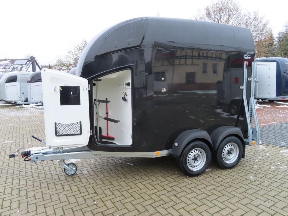 Ремарке за коне Böckmann Pferdeanhänger, NEU Comfort 23, Sattelkammer,ALUBODEN: снимка 18 Ремарке за коне Böckmann Pferdeanhänger, NEU Comfort 23, Sattelkammer,ALUBODEN: снимка 18