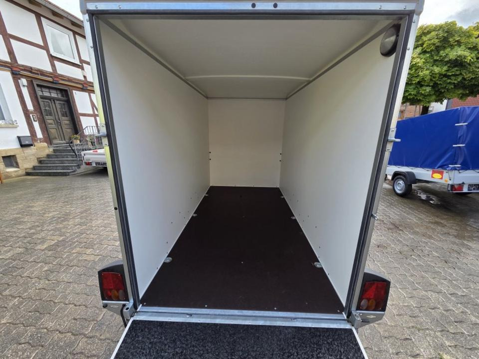 Kofferanhänger PKW-Anhänger Böckmann KT 3015/27 MF Rampe/Tür 2,7t - Затворена каросерия ремарке: снимка 5 Kofferanhänger PKW-Anhänger Böckmann KT 3015/27 MF Rampe/Tür 2,7t - Затворена каросерия ремарке: снимка 5