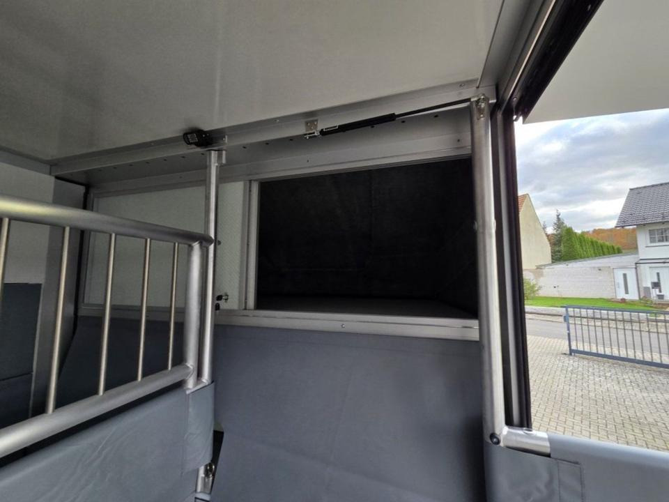 Камион за коне MSG Stablehopper Pferdetransporter Pferdeanhänger Böckmann: снимка 13 Камион за коне MSG Stablehopper Pferdetransporter Pferdeanhänger Böckmann: снимка 13