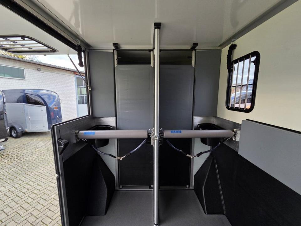 Камион за коне MSG Stablehopper Pferdetransporter Pferdeanhänger Böckmann: снимка 10 Камион за коне MSG Stablehopper Pferdetransporter Pferdeanhänger Böckmann: снимка 10