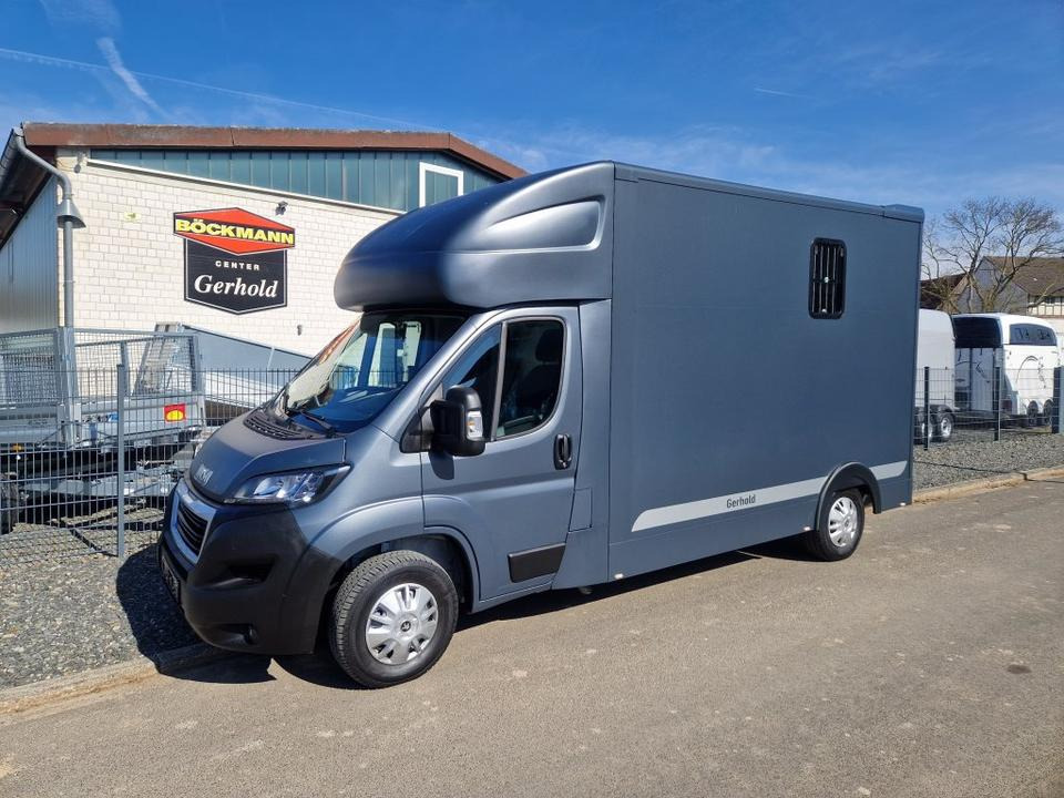 MSG Stablehopper Pferdetransporter Pferdeanhänger Böckmann - Камион за коне: снимка 2 MSG Stablehopper Pferdetransporter Pferdeanhänger Böckmann - Камион за коне: снимка 2