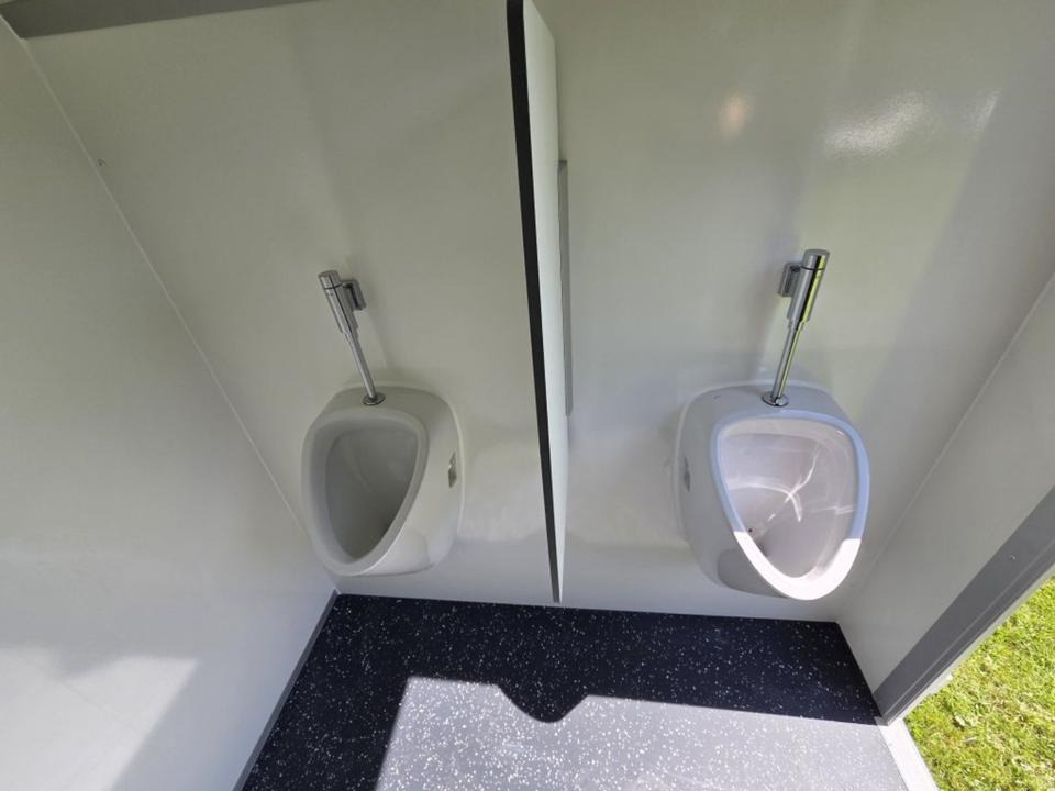 Жилищен контейнер, Ремарке Toilettenwagen Sanitär-Anhänger WC Wagen 2xD, 1xH+2U: снимка 11