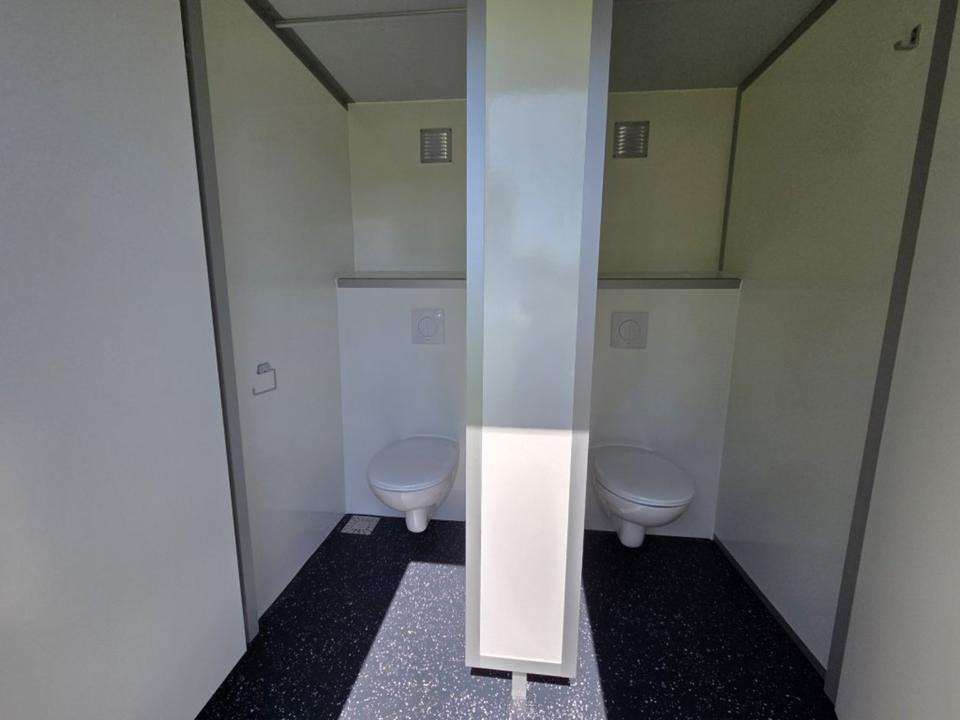 Жилищен контейнер, Ремарке Toilettenwagen Sanitär-Anhänger WC Wagen 2xD, 1xH+2U: снимка 13