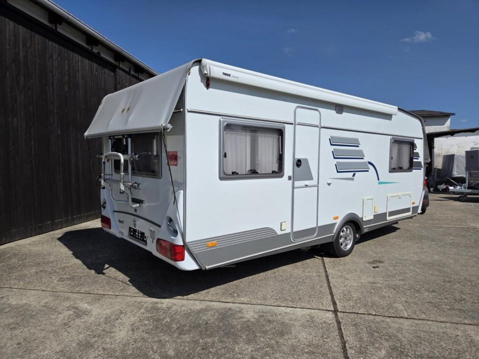 Wohnwagen Hymer Top Ausstattung Mover Vohrzelt 4x Schlafplätze WC - Каравана: снимка 5 Wohnwagen Hymer Top Ausstattung Mover Vohrzelt 4x Schlafplätze WC - Каравана: снимка 5