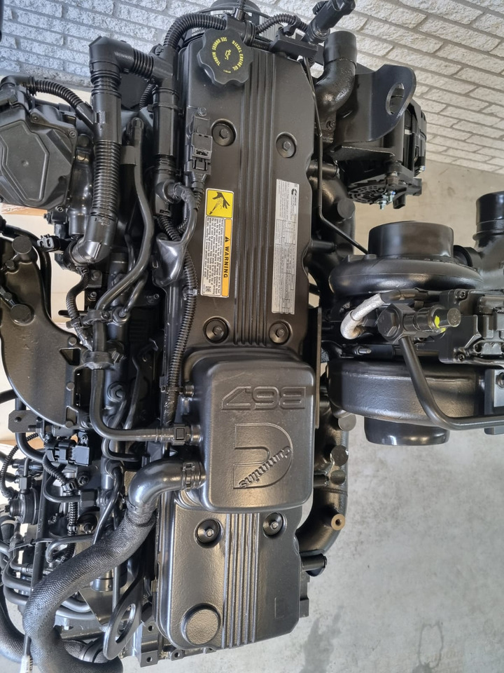 Cummins B6.7 stage 5 CM2350 CPL4834 - Двигател за Багер за манипулиране на материали: снимка 4 Cummins B6.7 stage 5 CM2350 CPL4834 - Двигател за Багер за манипулиране на материали: снимка 4