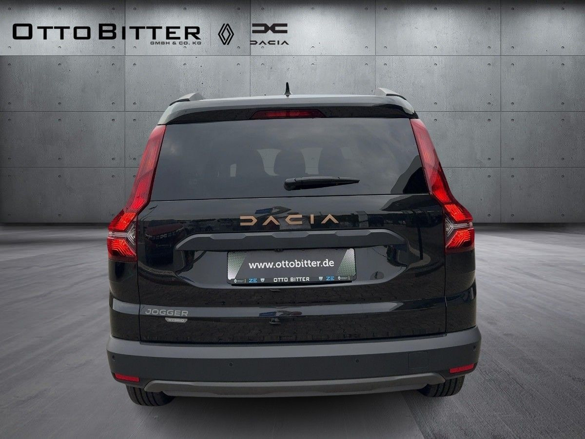 Dacia Jogger Extreme HYBRID140 5-Sitze CITY-PAKET - Комби: снимка 3 Dacia Jogger Extreme HYBRID140 5-Sitze CITY-PAKET - Комби: снимка 3