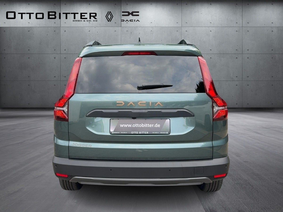 Dacia Jogger Extreme TCe110 7-Sitze CITY-PAKET/NAVI - Комби: снимка 3 Dacia Jogger Extreme TCe110 7-Sitze CITY-PAKET/NAVI - Комби: снимка 3