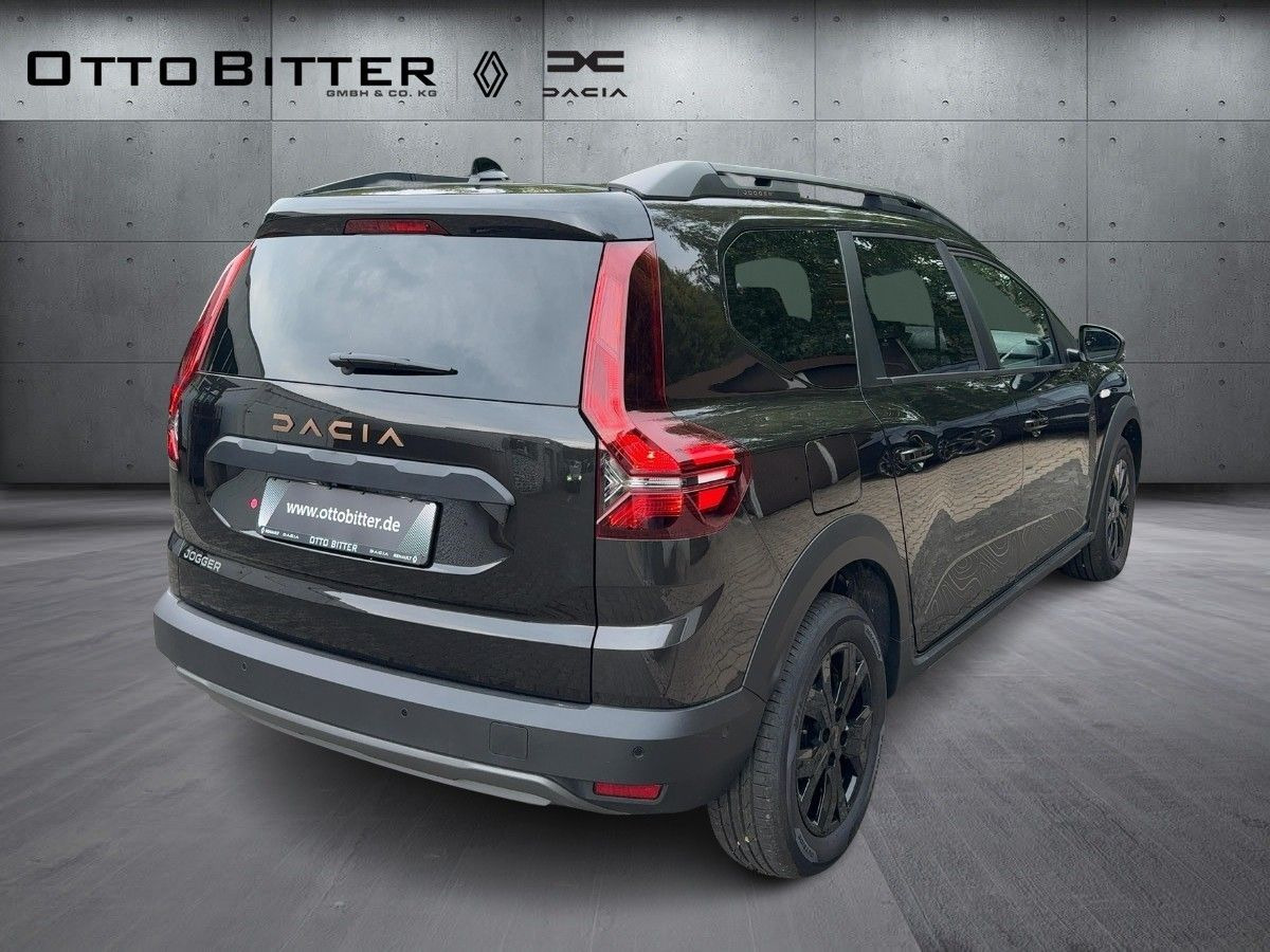 Dacia Jogger Extreme TCe110 7-Sitze CITY-PAKET/SITZH - Комби: снимка 4 Dacia Jogger Extreme TCe110 7-Sitze CITY-PAKET/SITZH - Комби: снимка 4