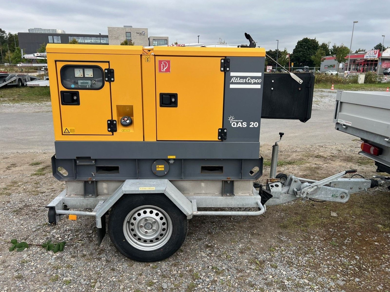 IBERICA Atlas Copco Stromerzeuger QAS20 (20kVA/1 - Ремарке за кола: снимка 3 IBERICA Atlas Copco Stromerzeuger QAS20 (20kVA/1 - Ремарке за кола: снимка 3