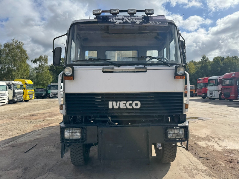 Iveco Magirus 170 - 25 (4X4 / GRAND PONT / LAMES / POMPE MANUELLE) - Самосвал камион: снимка 2 Iveco Magirus 170 - 25 (4X4 / GRAND PONT / LAMES / POMPE MANUELLE) - Самосвал камион: снимка 2