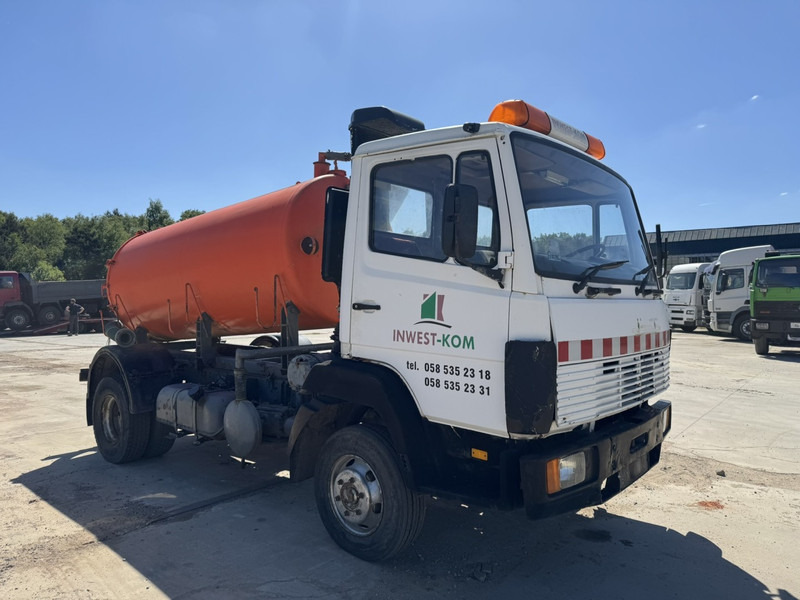 Mercedes-Benz SK 914 (8000 L / STEEL SUSPENSION & MANUAL PUMP / SUSPENSION LAMES & POMPE MANUELLE) - Каналопочистваща машина: снимка 3 Mercedes-Benz SK 914 (8000 L / STEEL SUSPENSION & MANUAL PUMP / SUSPENSION LAMES & POMPE MANUELLE) - Каналопочистваща машина: снимка 3