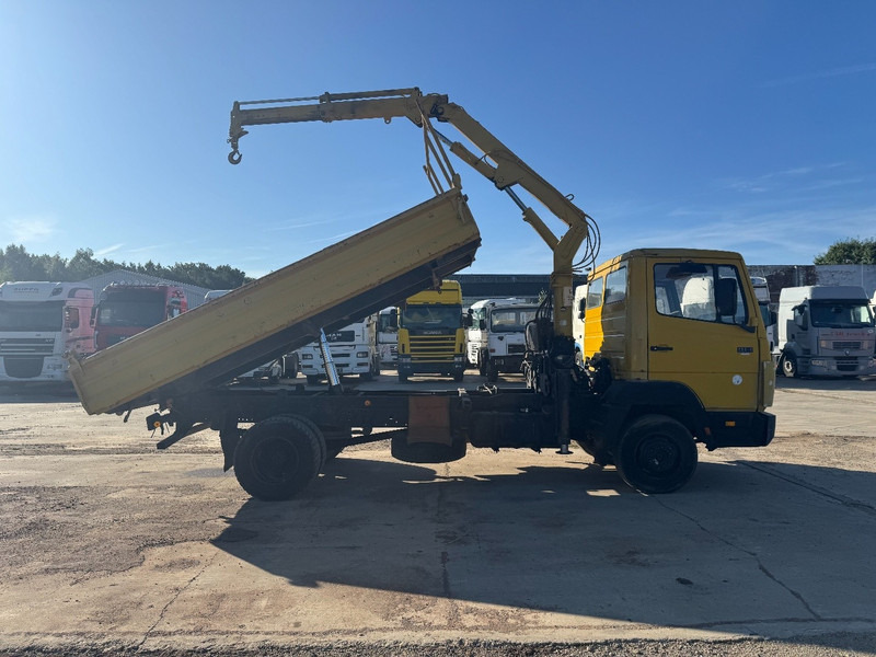 Mercedes-Benz SK 914 (STEEL SUSPENSION / HIAB CRANE / 6 CYLINDER WITH MANUAL PUMP / PERFECT GERMAN TRUCK !!!) - Самосвал камион, Камион с кран: снимка 4 Mercedes-Benz SK 914 (STEEL SUSPENSION / HIAB CRANE / 6 CYLINDER WITH MANUAL PUMP / PERFECT GERMAN TRUCK !!!) - Самосвал камион, Камион с кран: снимка 4
