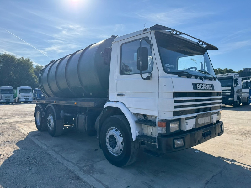 Scania 93 - 280 (14.000L / MANUAL PUMP & GEARBOX / 6X2) - Каналопочистваща машина: снимка 3 Scania 93 - 280 (14.000L / MANUAL PUMP & GEARBOX / 6X2) - Каналопочистваща машина: снимка 3