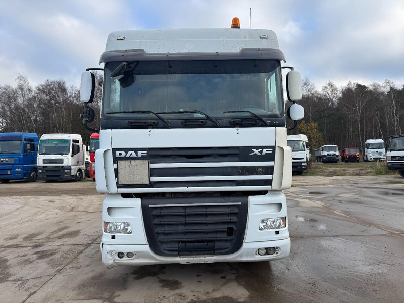 DAF 105 XF 460 Space Cab (GOOD CONDITION / BON ETAT / 2012 !!!) - Влекач: снимка 2 DAF 105 XF 460 Space Cab (GOOD CONDITION / BON ETAT / 2012 !!!) - Влекач: снимка 2