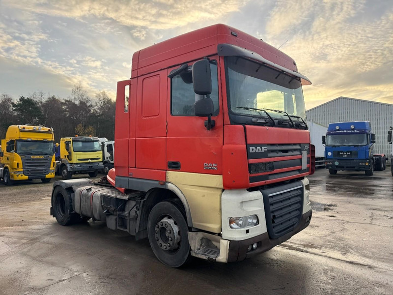 DAF 105 XF 460 Space Cab (GOOD CONDITION / BON ETAT) - Влекач: снимка 3 DAF 105 XF 460 Space Cab (GOOD CONDITION / BON ETAT) - Влекач: снимка 3
