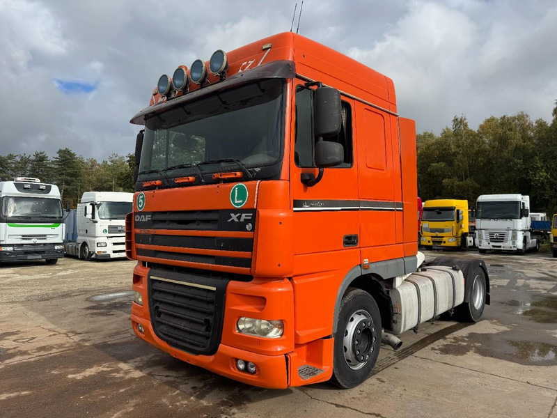 DAF 105 XF 460 Space Cab (MANUAL GEARBOX / BOITE MANUELLE) - Влекач: снимка 1 DAF 105 XF 460 Space Cab (MANUAL GEARBOX / BOITE MANUELLE) - Влекач: снимка 1