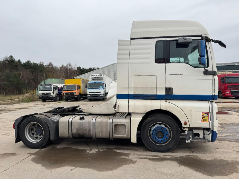 MAN TGA 18.440 (MANUAL GEARBOX / BOITE MANUELLE) - Влекач: снимка 4 MAN TGA 18.440 (MANUAL GEARBOX / BOITE MANUELLE) - Влекач: снимка 4
