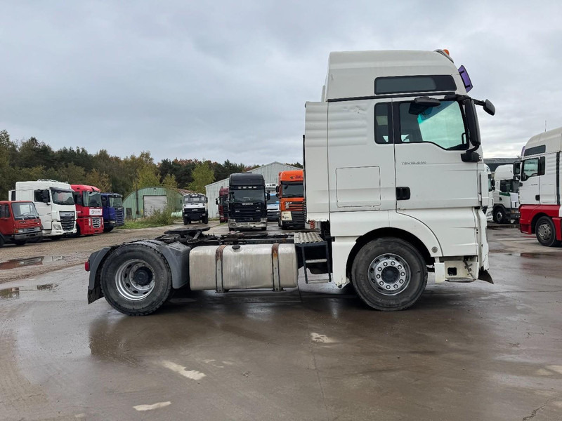 MAN TGX 18.440 (MANUAL GEARBOX / BOITE MANUELLE / PTO / HYDRAULIQUE POUR BENNE) - Влекач: снимка 4 MAN TGX 18.440 (MANUAL GEARBOX / BOITE MANUELLE / PTO / HYDRAULIQUE POUR BENNE) - Влекач: снимка 4