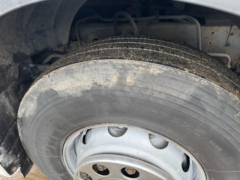 Влекач Renault Premium 450 DXI (VERY NICE CONDITION / TRES BON ETAT): снимка 10 Влекач Renault Premium 450 DXI (VERY NICE CONDITION / TRES BON ETAT): снимка 10