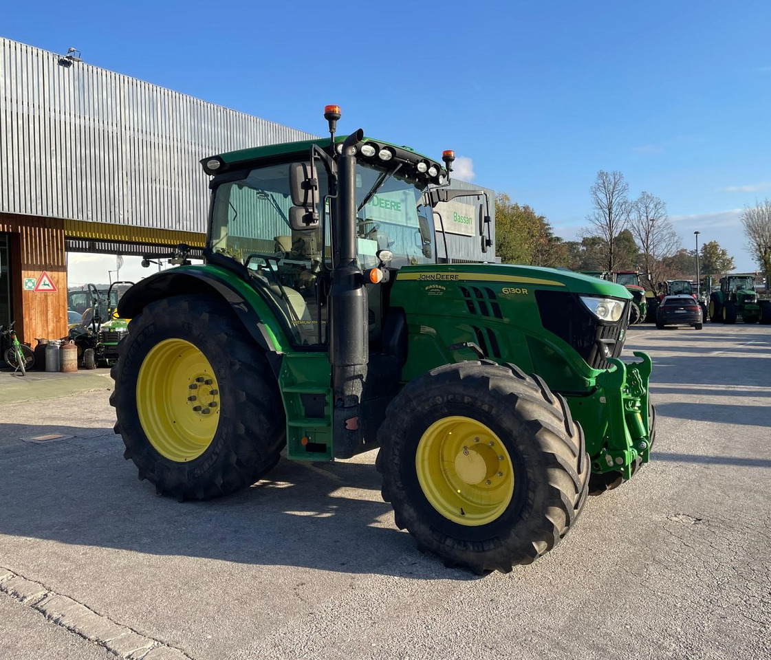 JOHN DEERE 6130 R - Трактор: снимка 2 JOHN DEERE 6130 R - Трактор: снимка 2