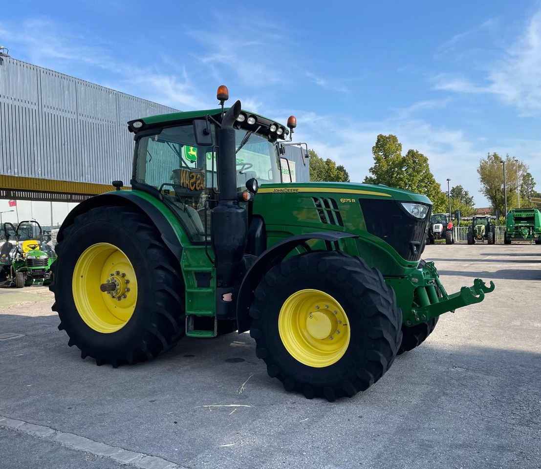 JOHN DEERE 6175 R - Трактор: снимка 2 JOHN DEERE 6175 R - Трактор: снимка 2