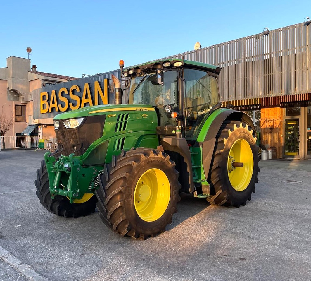 JOHN DEERE 6210 R - Трактор: снимка 1 JOHN DEERE 6210 R - Трактор: снимка 1