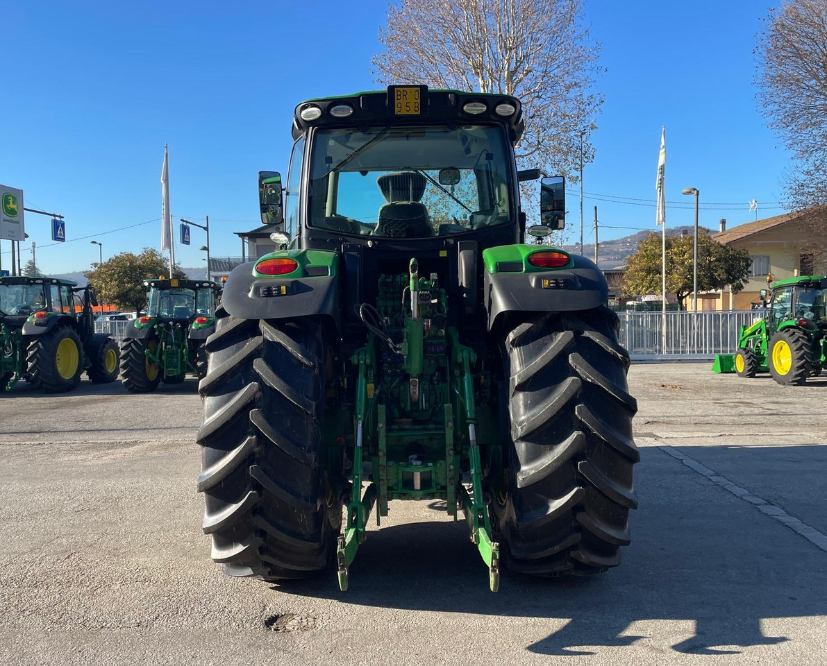 JOHN DEERE 6250 R - Трактор: снимка 4 JOHN DEERE 6250 R - Трактор: снимка 4