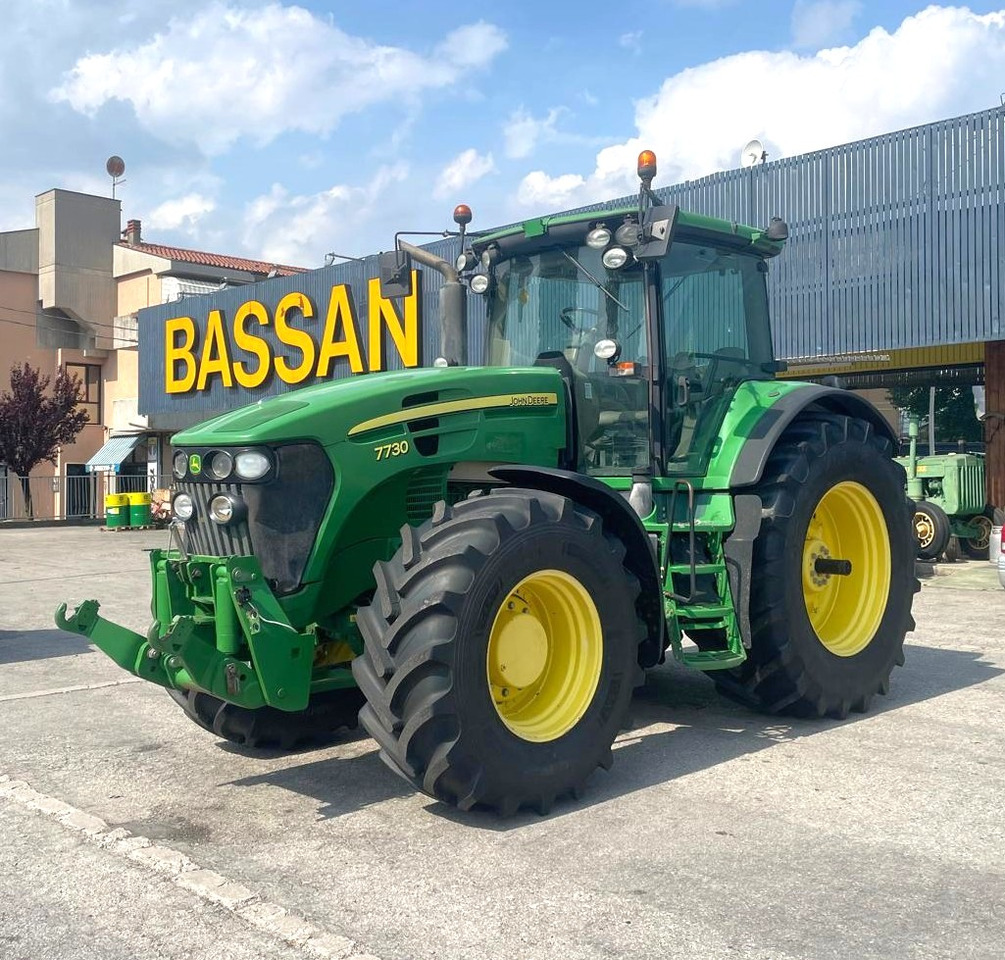 JOHN DEERE 7730 - Трактор: снимка 1 JOHN DEERE 7730 - Трактор: снимка 1