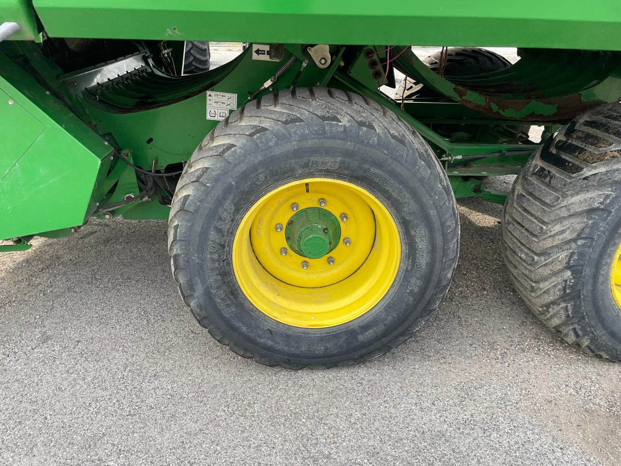 JOHN DEERE PRESSA L1534 - Сламопреса за квадратни бали: снимка 5 JOHN DEERE PRESSA L1534 - Сламопреса за квадратни бали: снимка 5