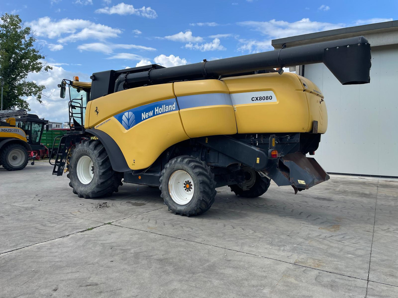 NEW HOLLAND MIETITREBBIA CX 8080 - Зърнокомбайн: снимка 4 NEW HOLLAND MIETITREBBIA CX 8080 - Зърнокомбайн: снимка 4