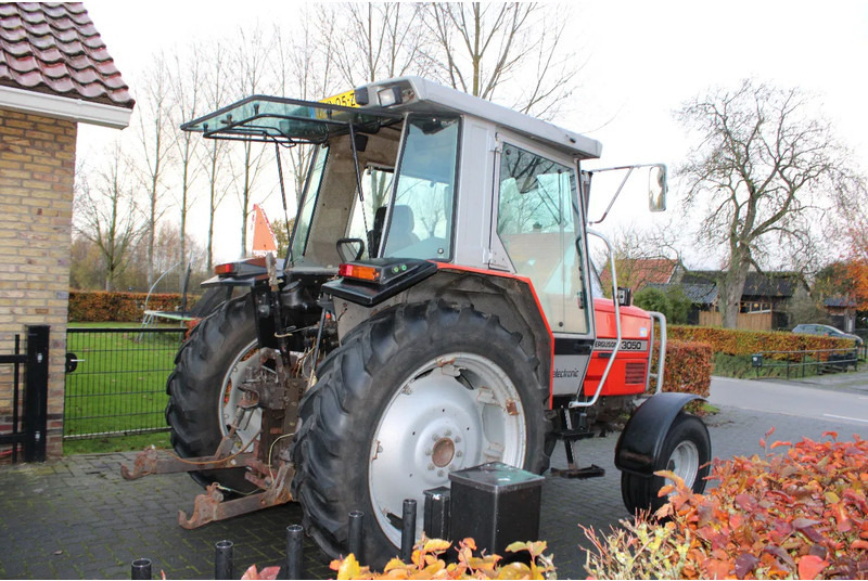 Massey Ferguson 3050 - Трактор: снимка 3 Massey Ferguson 3050 - Трактор: снимка 3