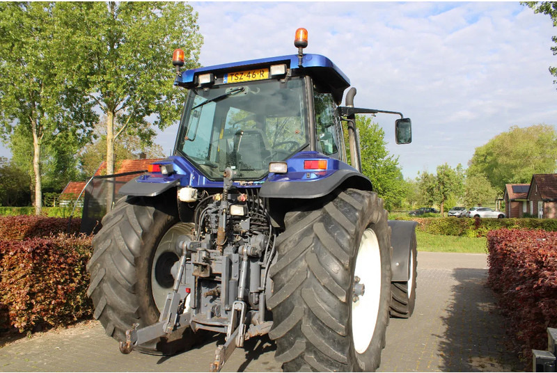 New Holland G 190 - Трактор: снимка 5 New Holland G 190 - Трактор: снимка 5