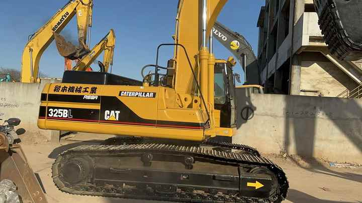 Budget-Friendly Cat 325BL Excavator| Original Parts, No Major Repairs, Global Shipping Available! - Верижен багер: снимка 5 Budget-Friendly Cat 325BL Excavator| Original Parts, No Major Repairs, Global Shipping Available! - Верижен багер: снимка 5