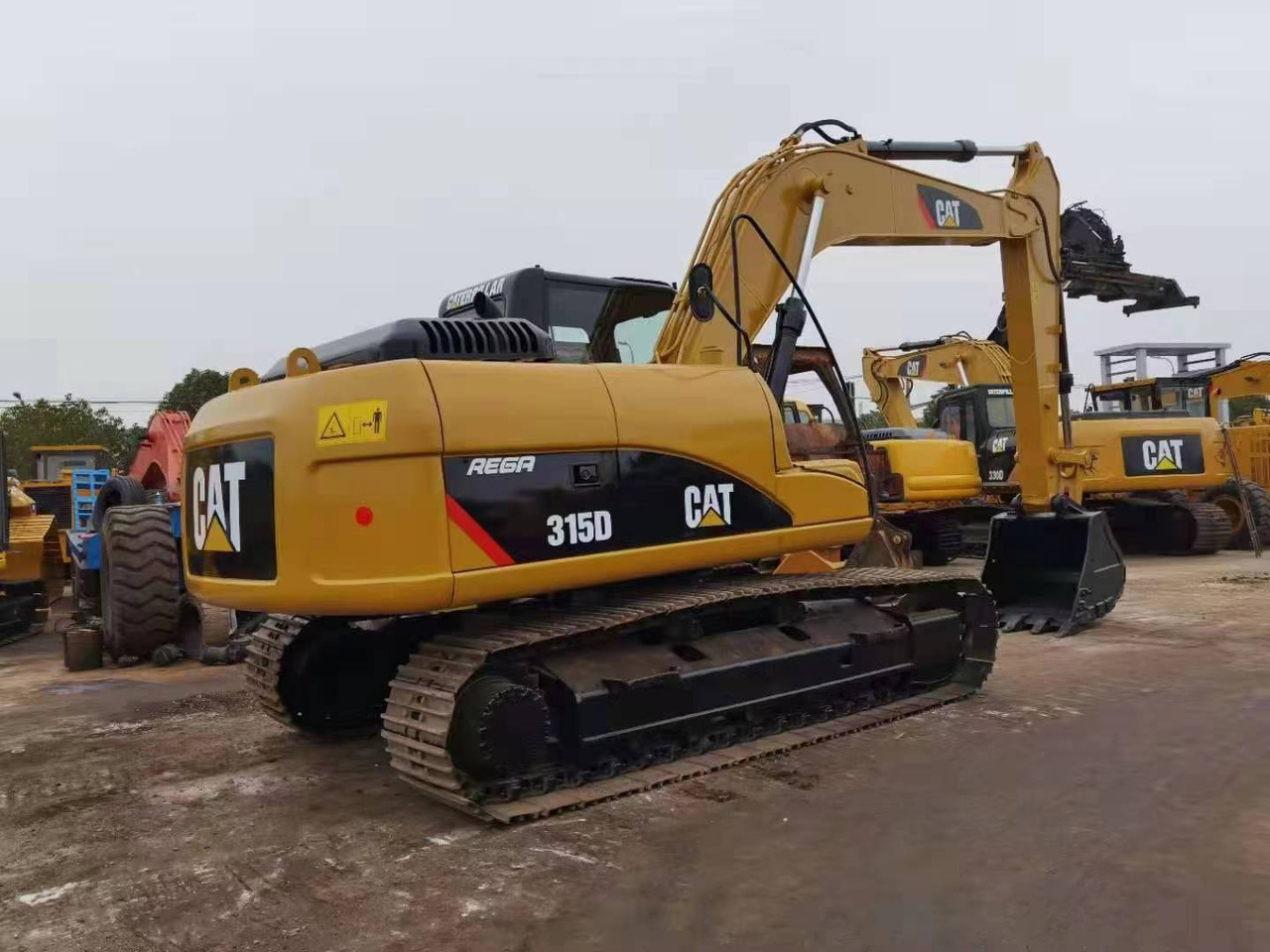 CATERPILLAR 315d - Багер: снимка 3 CATERPILLAR 315d - Багер: снимка 3