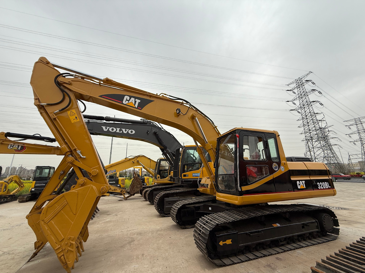 CATERPILLAR Used Cat 320B Excavator - Верижен багер: снимка 3 CATERPILLAR Used Cat 320B Excavator - Верижен багер: снимка 3