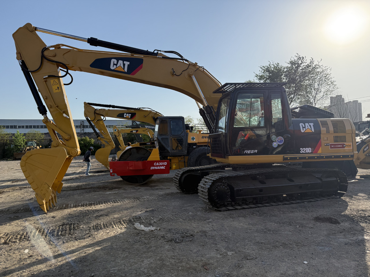 CATERPILLAR used cat 320d - Верижен багер: снимка 5 CATERPILLAR used cat 320d - Верижен багер: снимка 5